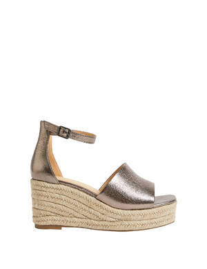 marksandspencer_SS24_Doplnky_T02_5152W_espadrilky na klinku_stribrna_1299Kc.jpg